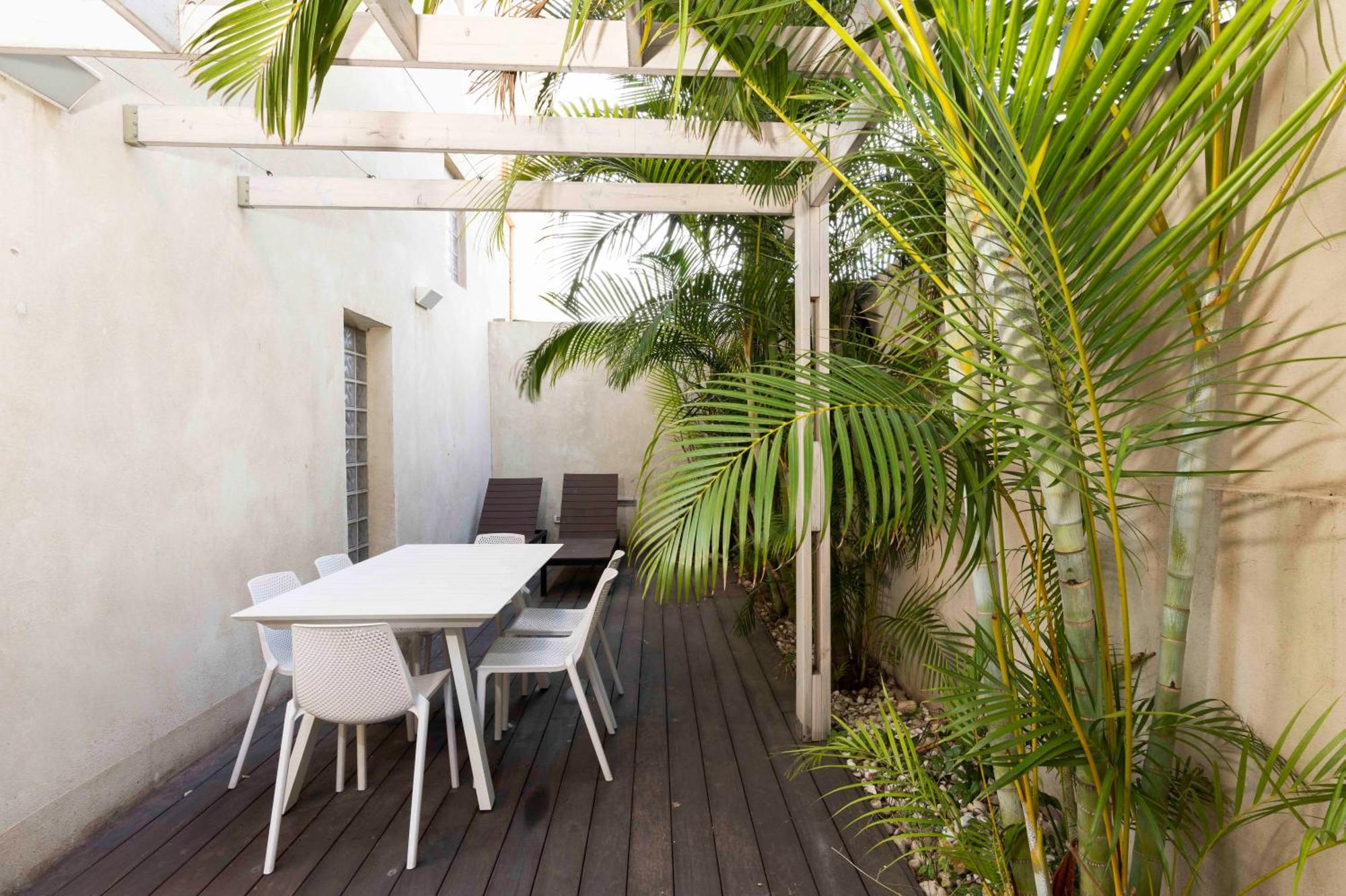 The Beach Life Complex - By Localz Group Tel Aviv Exterior photo